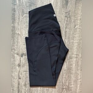 Lululemon Align Scalloped Hem High-Rise Crop Leggings 23" — Black — Size 6